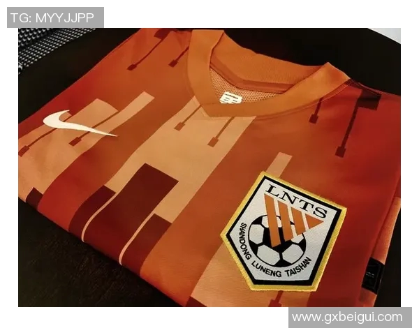 带头绳的足球明星们如何在赛场上展现独特风采与魅力